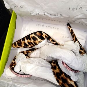 Gianni Bini Jesika calf skin Pump NWT in original tote Box FABULOUS FIND!!!